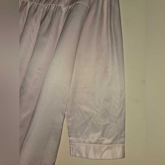 Vintage Collete by Miss Elaine Satiny Nightgown - Picture 3 of 14